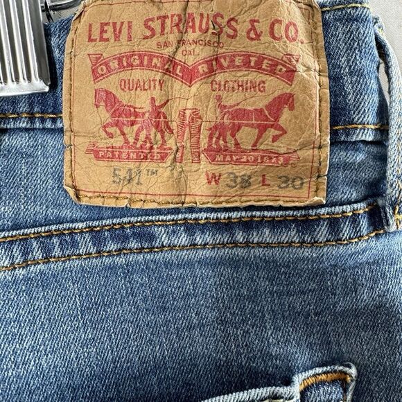 Levi's‎ Men 541 Blue Denim Jeans Size 38x30 (actual 38x 28.5) Straight High Rise - Picture 8 of 15